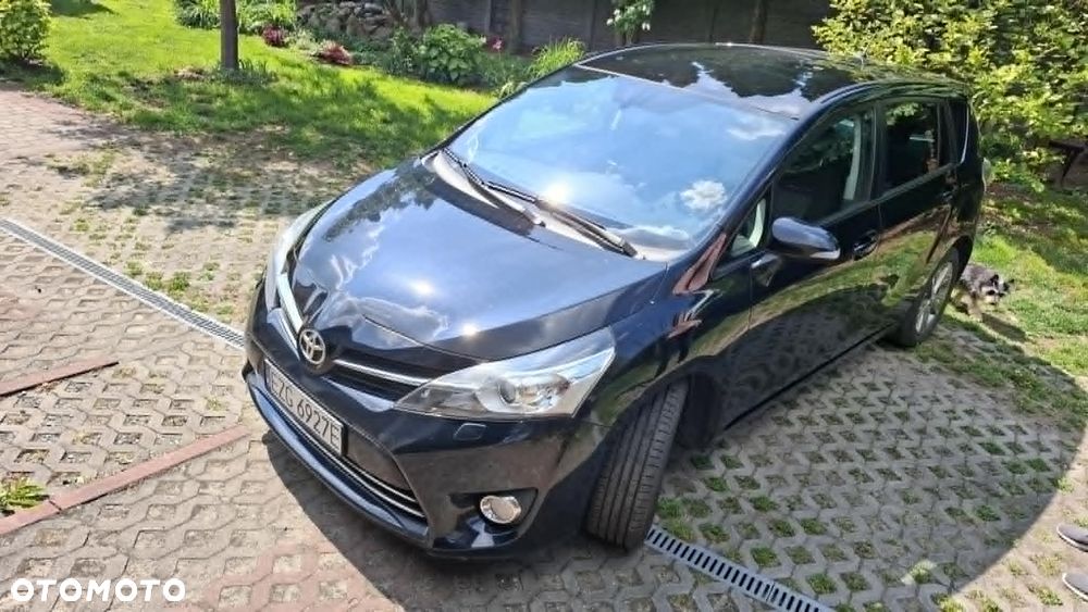 Toyota Verso 1.8 Premium 7os - 2