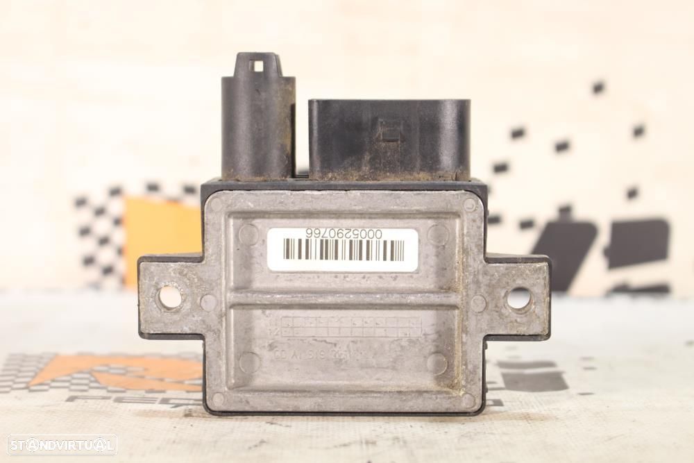 Módulo De Aquecimento / Temporizador Das Velas Bmw 1 (E87)  7798000 / - 3