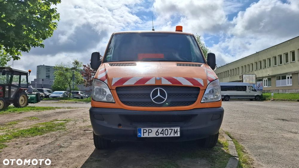 Mercedes-Benz Sprinter - 4