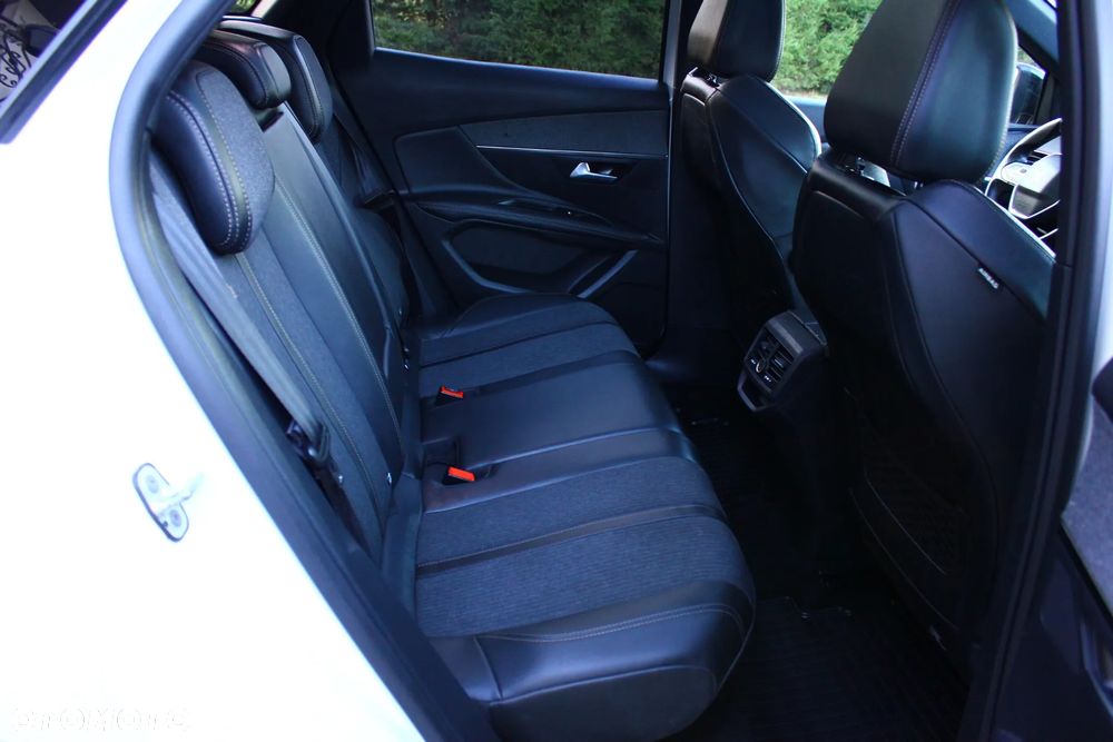 Peugeot 3008 1.5 BlueHDi GT Pack S&S EAT8 - 33