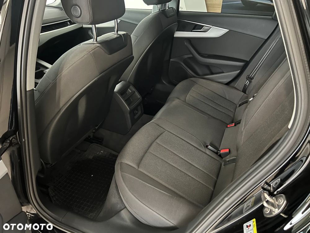 Audi A4 Avant 35 TDI S tronic - 11