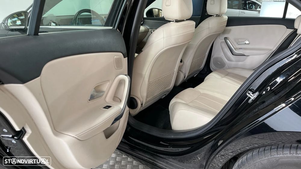 Mercedes-Benz A 180 Limousine d Progressive Aut. - 13