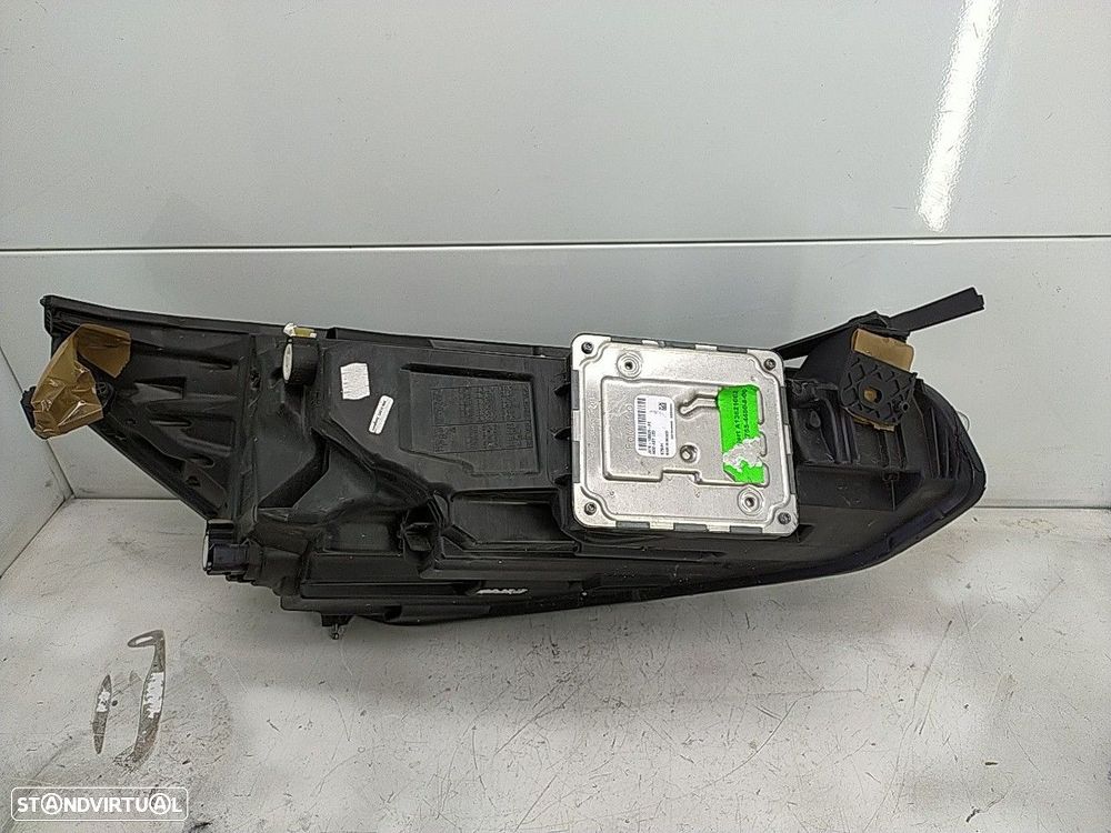 Farol Esquerdo Ford Focus Iv Turnier (Hp) - 3