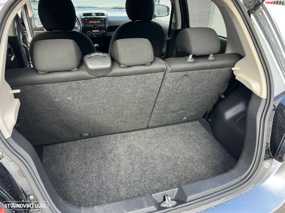 Mitsubishi Space Star - 12