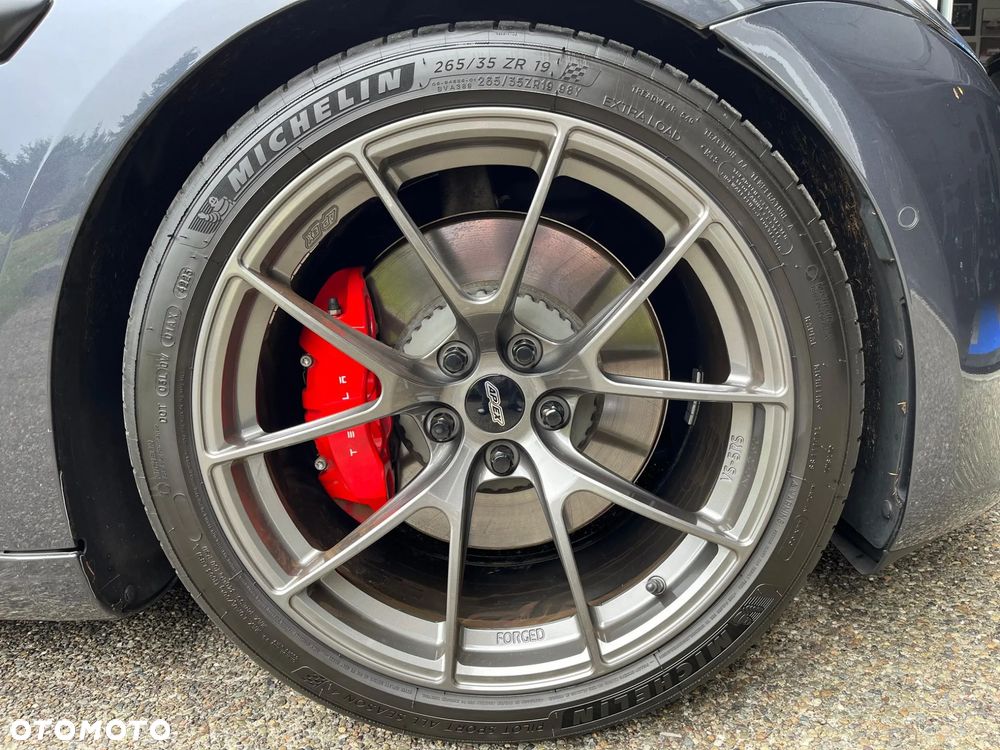 Tesla Model 3 Standard Reichweite Plus Hinterradantrieb - 19