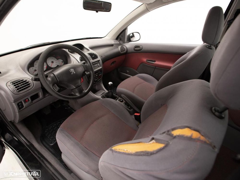 Peugeot 206 - 6
