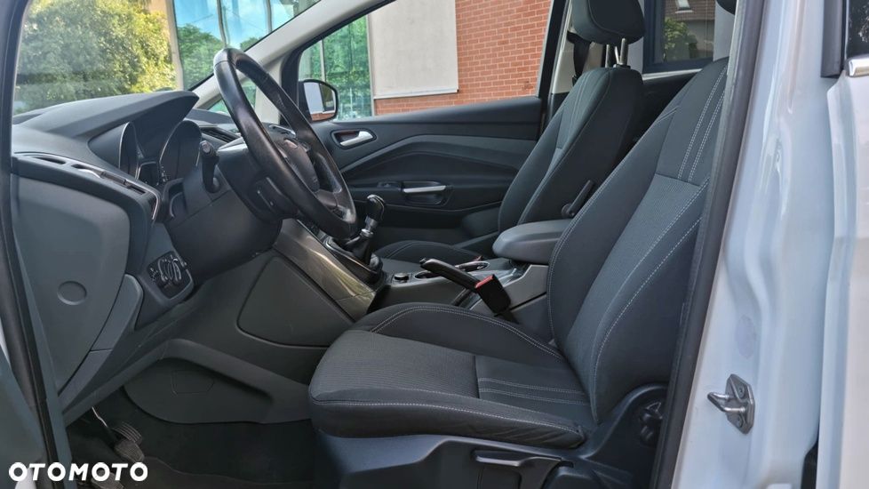 Ford Grand C-MAX 2.0 TDCi Titanium - 13