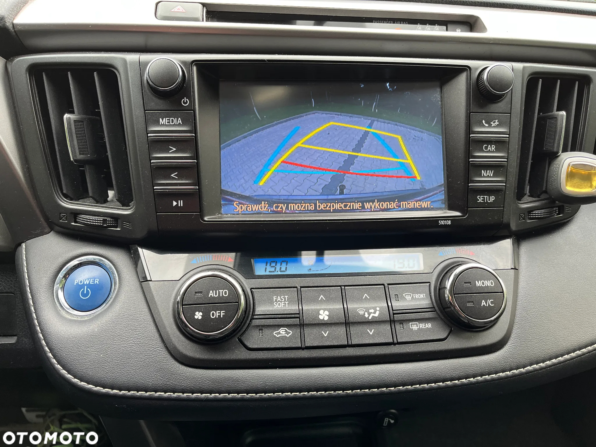Toyota RAV4 - 18