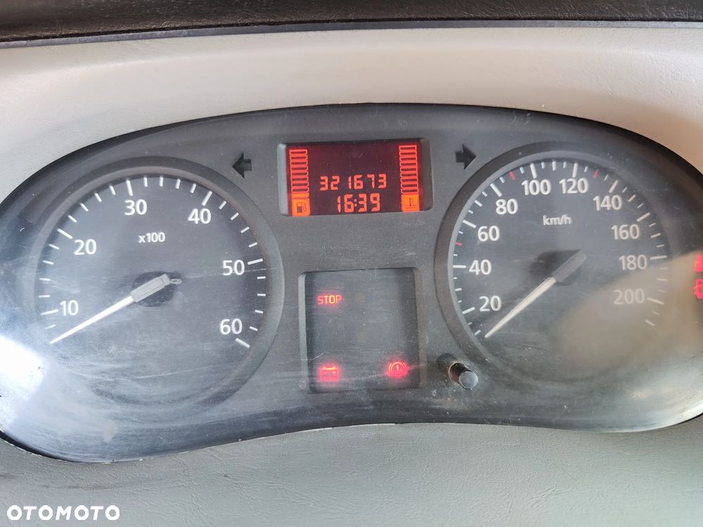 Renault trafic - 11