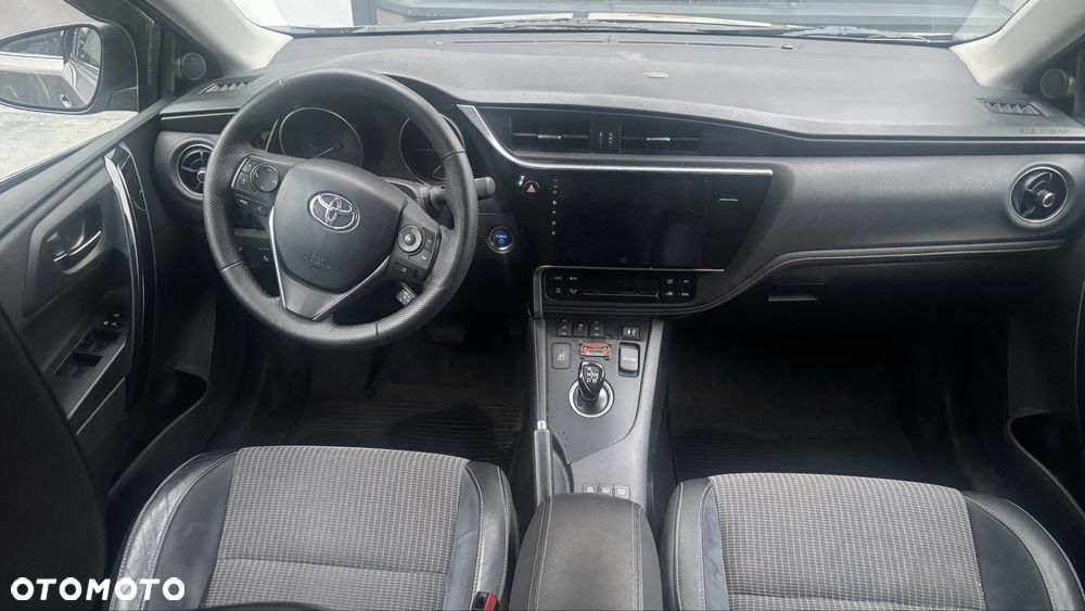 Toyota Auris - 5