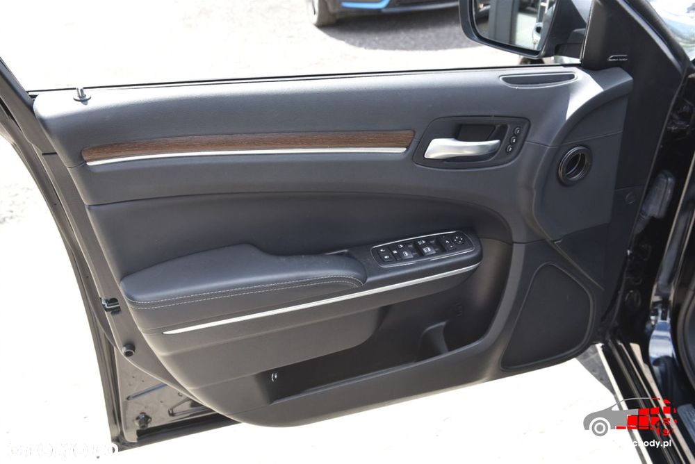 Lancia Thema 3.6 Executive AWD - 13