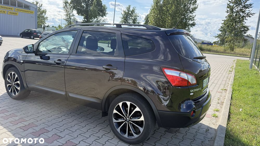 Nissan Qashqai+2 - 5