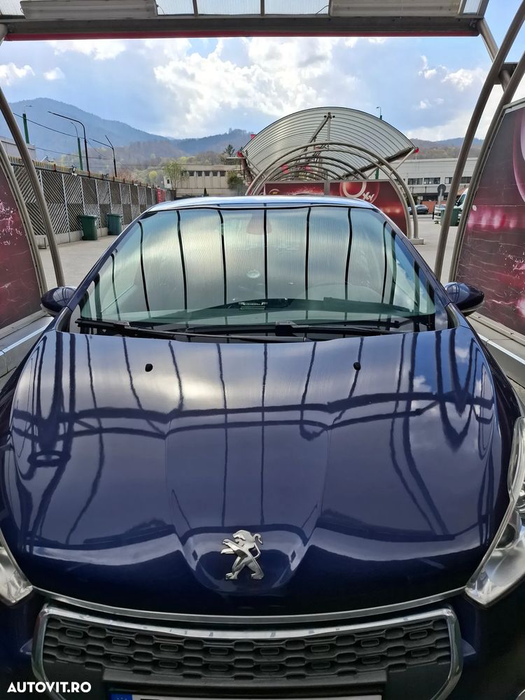 Peugeot 208 120 VTI Allure - 16
