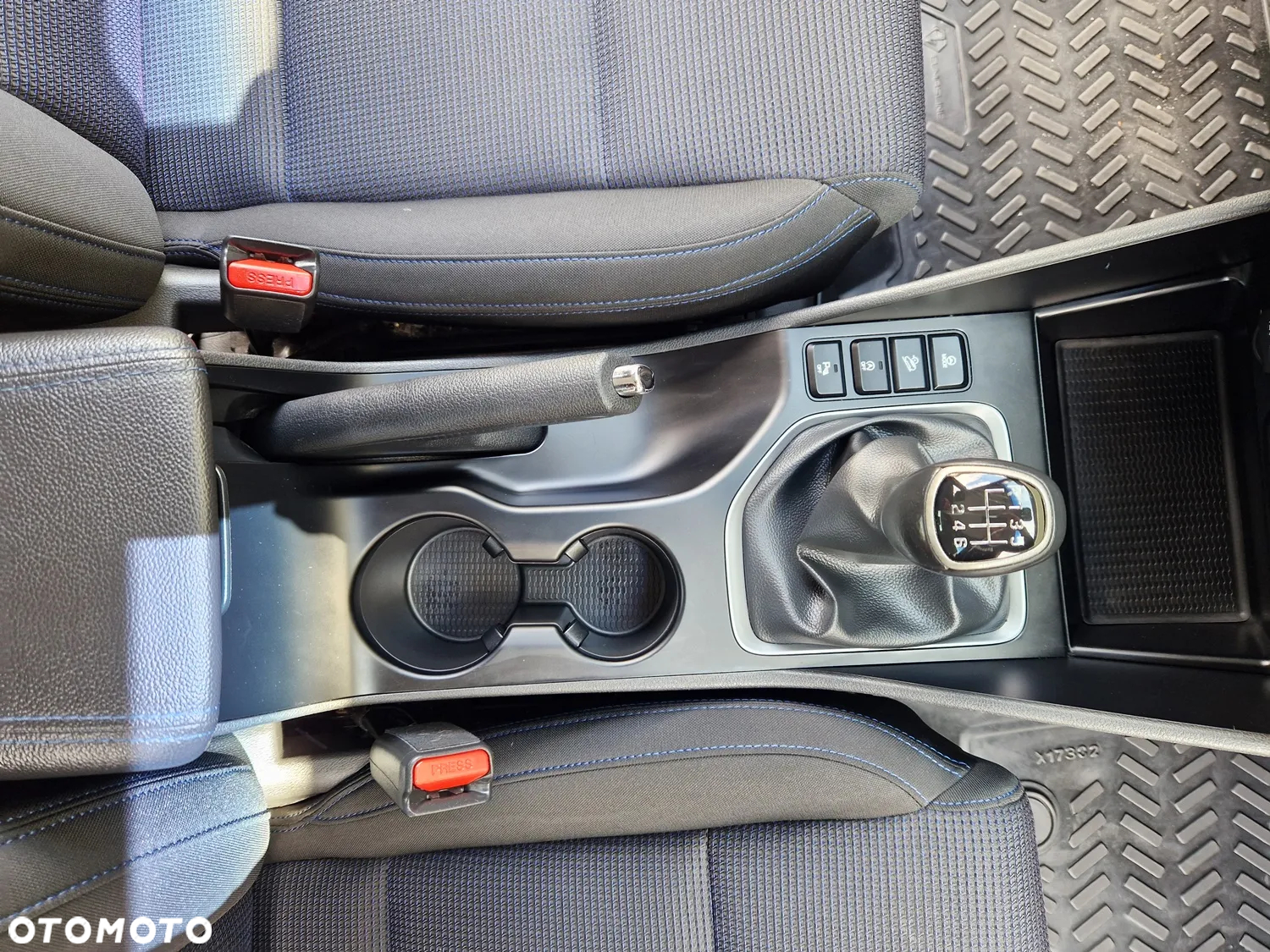 Hyundai Tucson 1.6 GDi 2WD Select - 35
