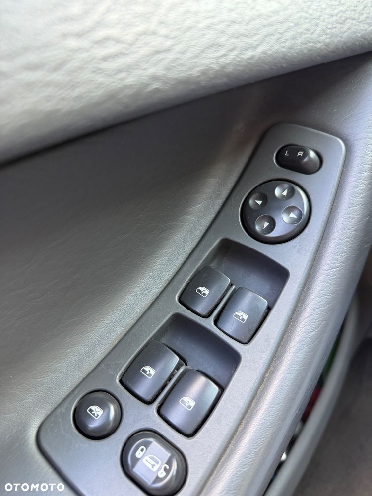Chrysler Pacifica - 13