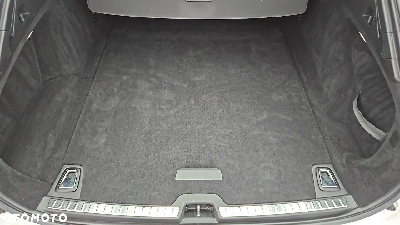 Volvo V90 - 24