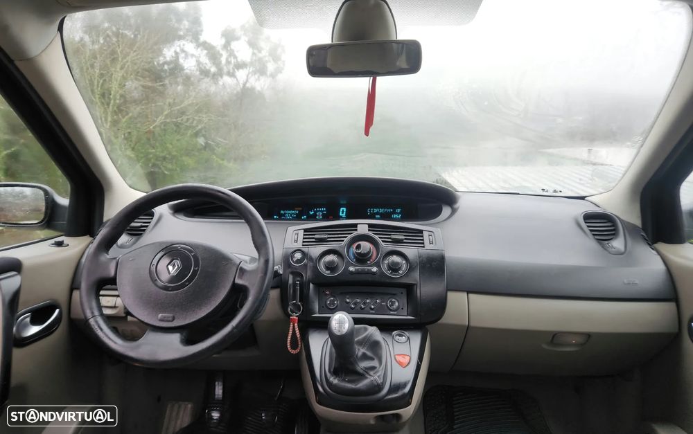 Renault Scénic 1.5 dCi Dynamique - 11