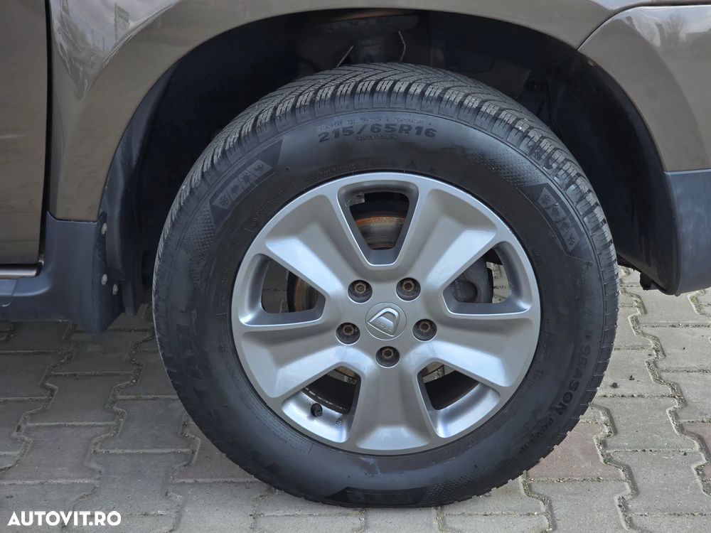 Dacia Duster 1.6 SCe Prestige jante 16" - 27