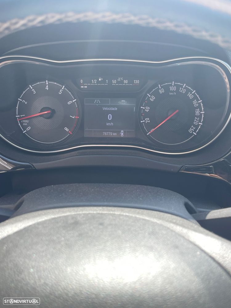 Opel Corsa 1.4 Turbo S&S GSi - 6
