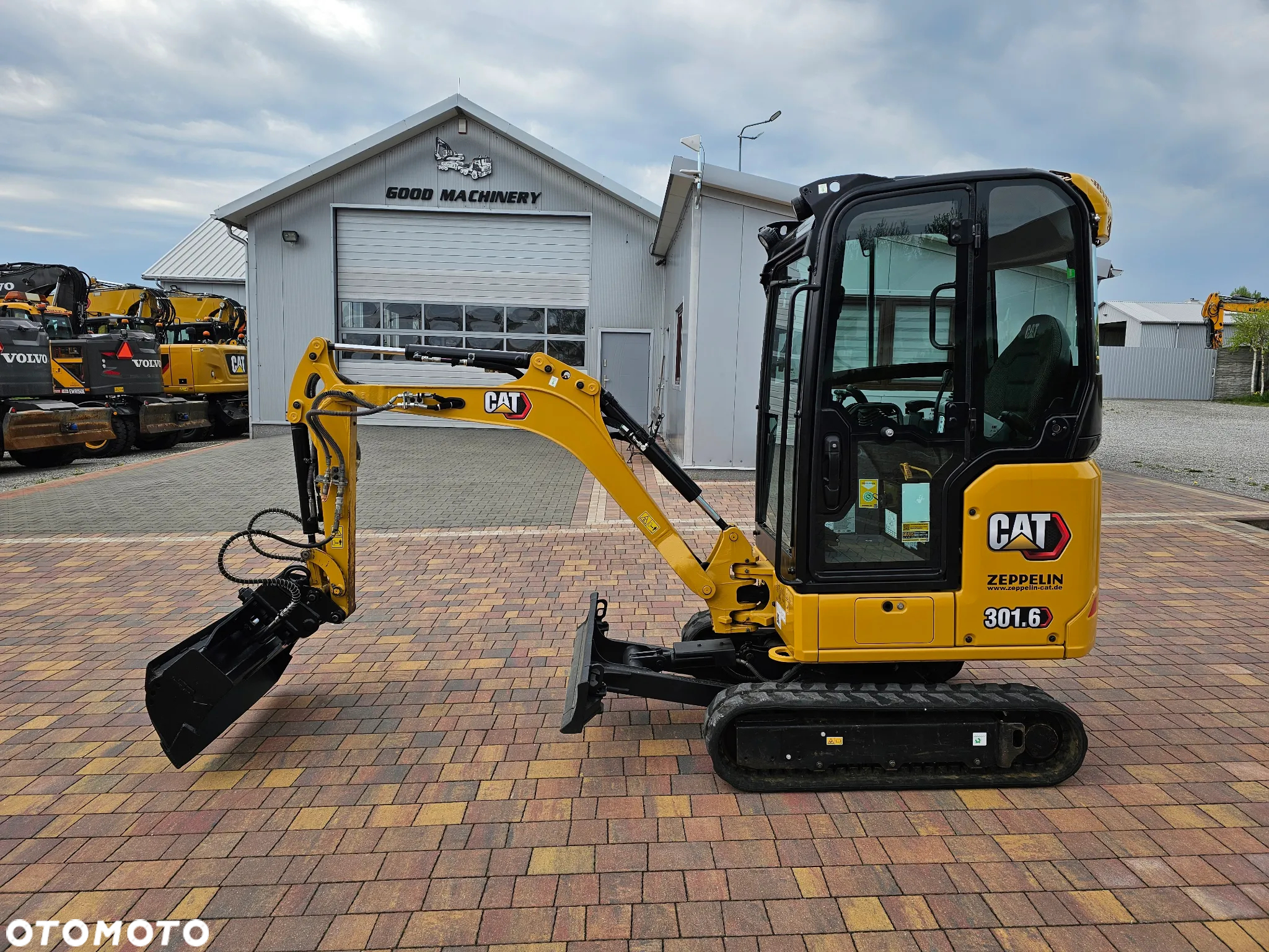 Caterpillar 301.6 - 3