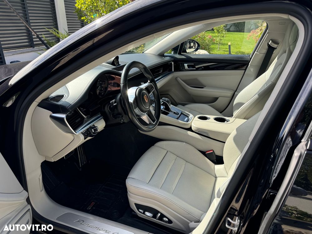 Porsche Panamera 4 E-Hybrid - 21