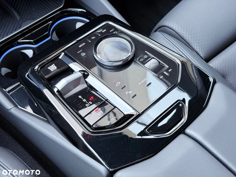 BMW Seria 5 540d xDrive - 24