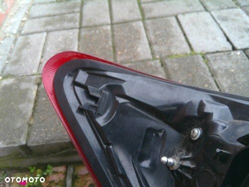 TOYOTA YARIS 3 III LIFT 14-17 PRAWA TYLNA LAMPA ORYGINAŁ - 9