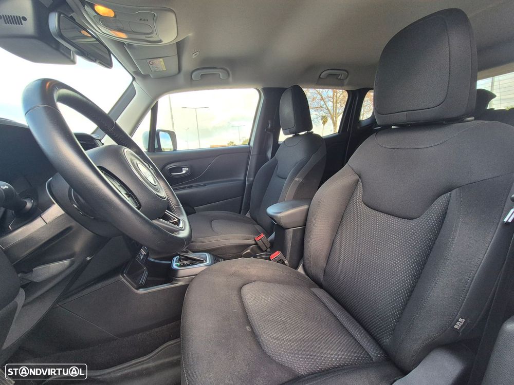 Jeep Renegade 1.3 T Night Eagle DCT - 12