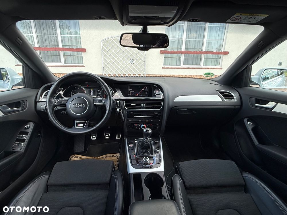 Audi A4 Avant 2.0 TDI DPF clean diesel S line Sportpaket - 5