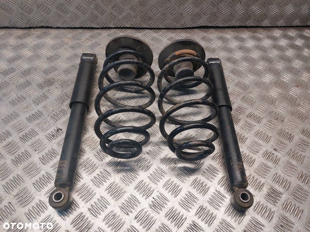 AMORTYZATOR + SPRĘŻYNA LEWY TYŁ + PRAWY TYŁ OPEL ASTRA H - 1