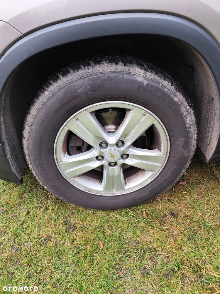 Chevrolet Trax 1.6 LS - 31