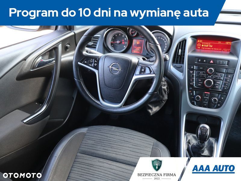 Opel Astra - 9