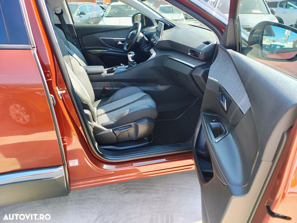 Peugeot 3008 PureTech 130 Stop & Start GPF Allure - 8