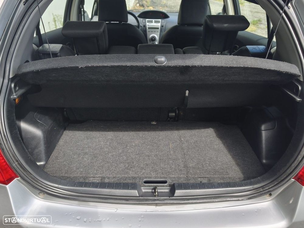 Toyota Yaris 1.0 VVT-i - 13