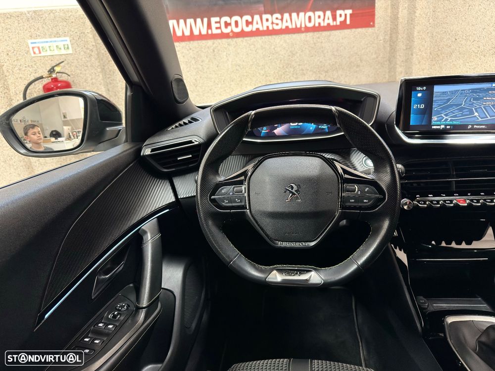 Peugeot 2008 PureTech 130 GT - 19