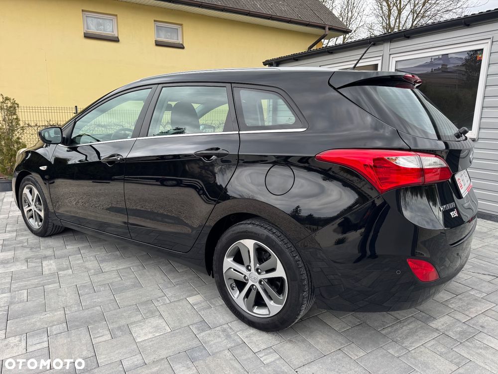 Hyundai i30 blue 1.4 YES Silver - 16