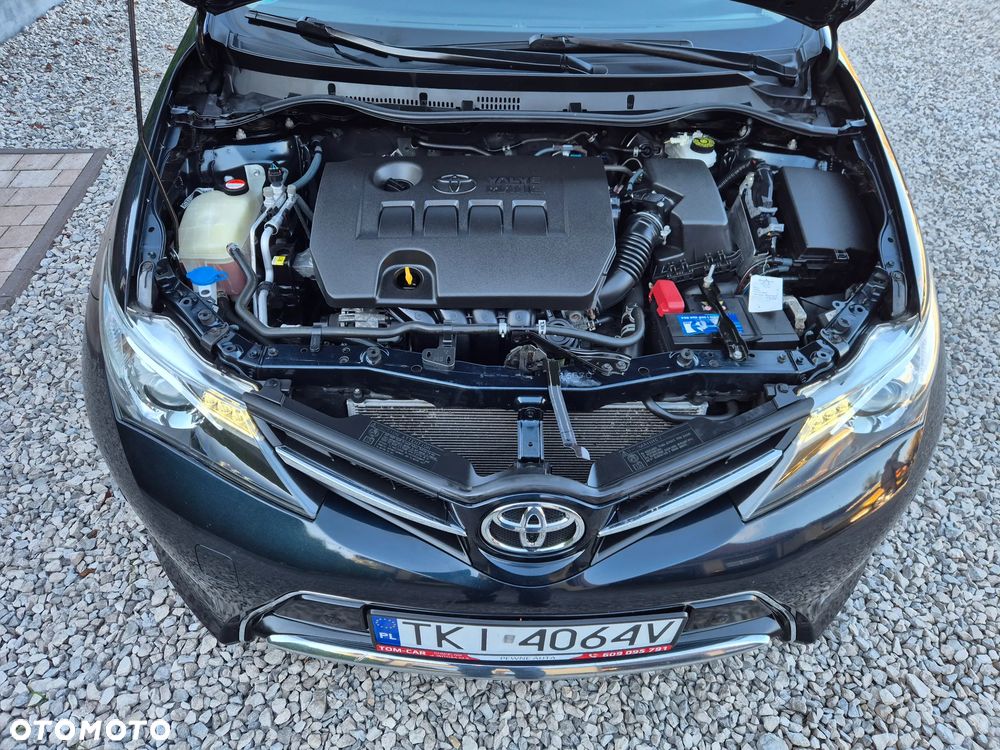 Toyota Auris 2015 photo 4
