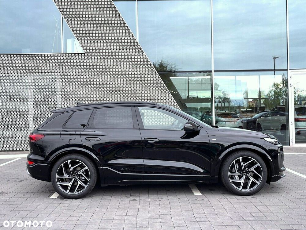 Audi Q6 e-tron - 12