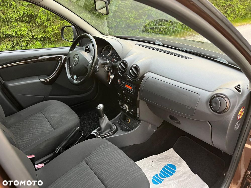 Dacia Duster 1.6 16V 4x2 Prestige - 12