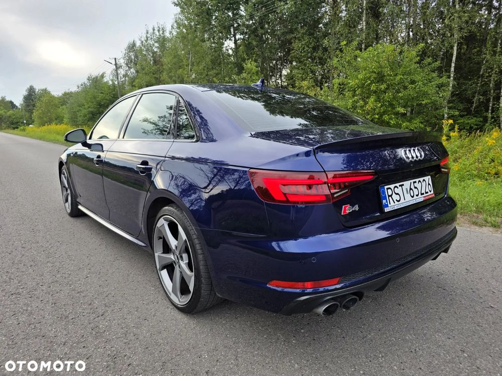Audi S4 Limousine - 6