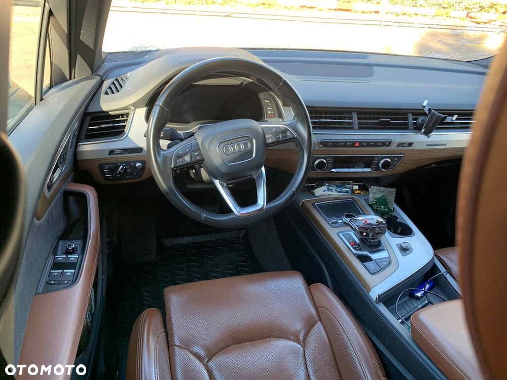 Audi Q7 3.0 TDI Quattro Tiptronic - 5