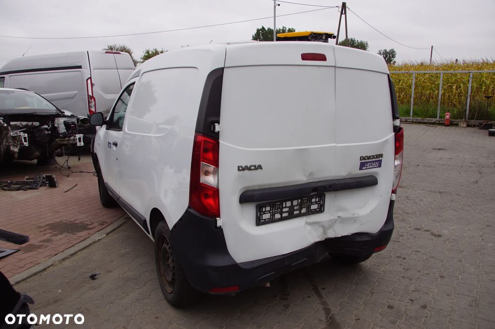 Auto na części - Dacia Dokker 1.5 DCI 90 KM K9K626 JR5341 DV369 2017R Silnik Skrzynia Drzwi Zderzak Błotnik Lampa Lusterko Szyba Klamka Deska Kokpit Sterownik Moduł Czujnik Licznik Panel Kierownica - 5