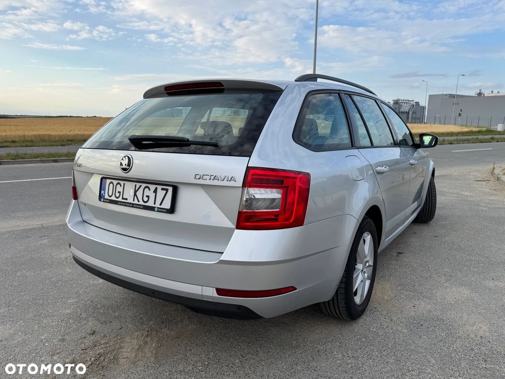 Skoda Octavia 1.6 TDI Ambition - 8