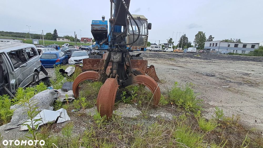 Fuchs koparka urządzenie do załadunku zlomu - 4