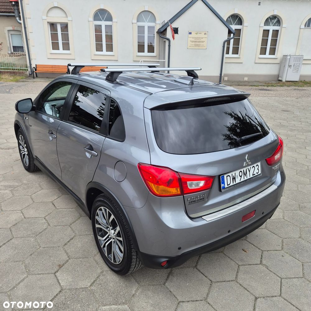 Mitsubishi ASX - 10