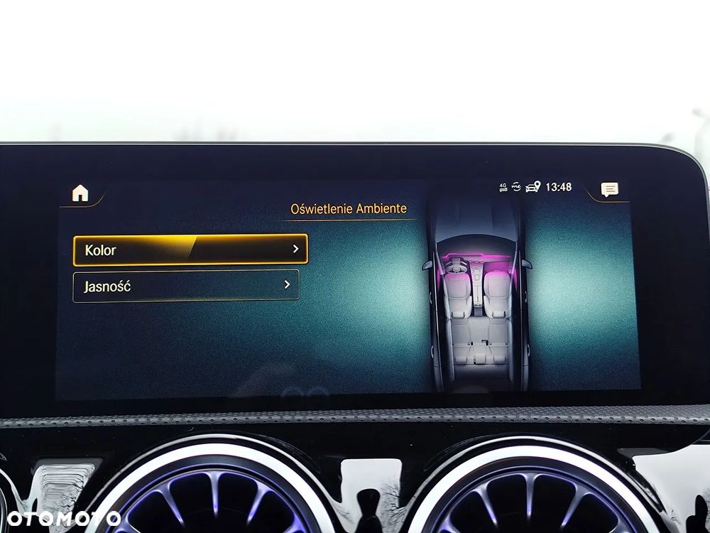 Mercedes-Benz CLA 200 Progressive 7G-DCT - 31