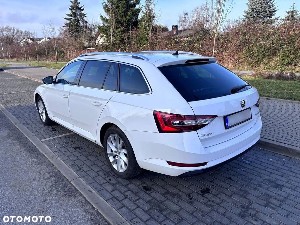 Skoda Superb 1.8 TSI Style DSG - 4