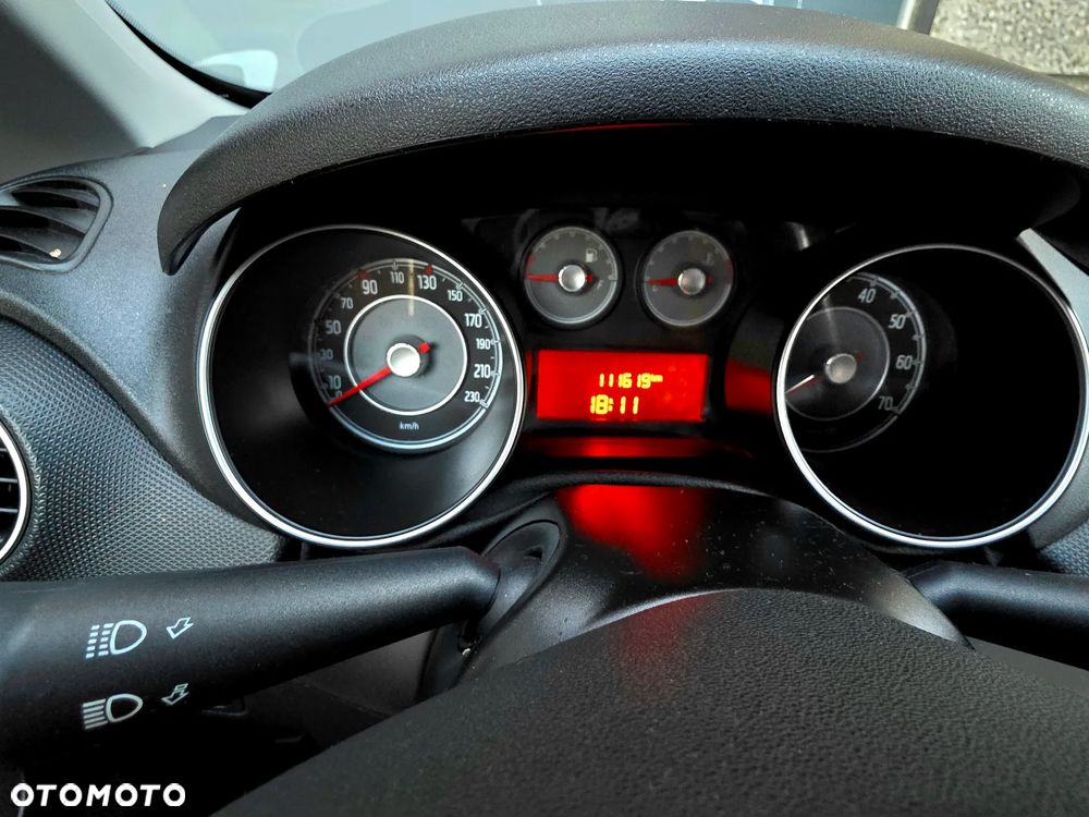 Fiat Punto 1.4 Easy S&S - 19
