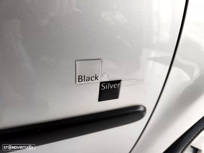 Peugeot 107 1.0 Black&Silver - 20