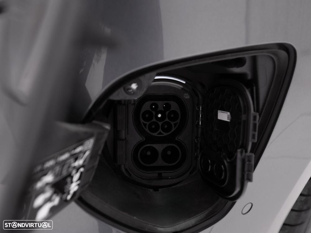 Mercedes-Benz EQV 300 Longa - 17